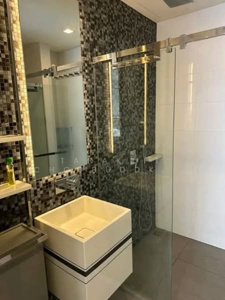 The Room Sathorn, Bangkok, 78 Pan Road, Silom, Bang Rak, Bangkok, 1 Bedroom, 40 sqm, Condo For Rent, by Tanakrit Chotbuddkayan, 500233611 - DDproperty.com