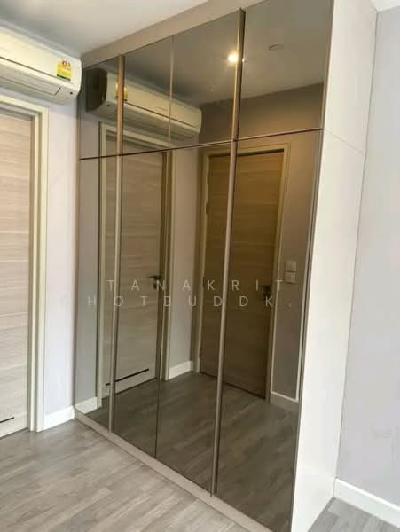 The Room Sathorn, Bangkok, 78 Pan Road, Silom, Bang Rak, Bangkok, 1 Bedroom, 40 sqm, Condo For Rent, by Tanakrit Chotbuddkayan, 500233611 - DDproperty.com