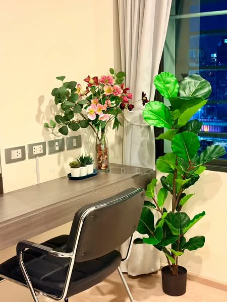 Rhythm Asoke 2, Bangkok, Soi Lertkaew 1 Asoke-Din Daeng Road, Bang Kapi, Huai Khwang, Bangkok, 1 Bedroom, 28 sqm, Condo For Rent, by Tanakrit Chotbuddkayan, 500233633 - DDproperty.com