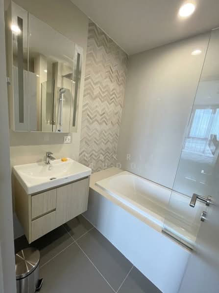 Oka Haus Sukhumvit 36, Bangkok, 3399 Rama 4 Road, Khong Tan, Khlong Toei, Bangkok, 1 Bedroom, 35 sqm, Condo For Rent, by Tanakrit Chotbuddkayan, 500233644 - DDproperty.com