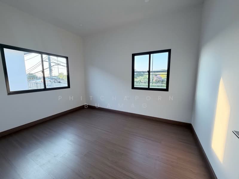 undefined, Bangkok, Khlong Sam Prawet, Lat Krabang, Bangkok, 4 Bedrooms, 300 sqm, Single Detached House For Sale, by Phitchaporn Buamag, 500233653 - DDproperty.com