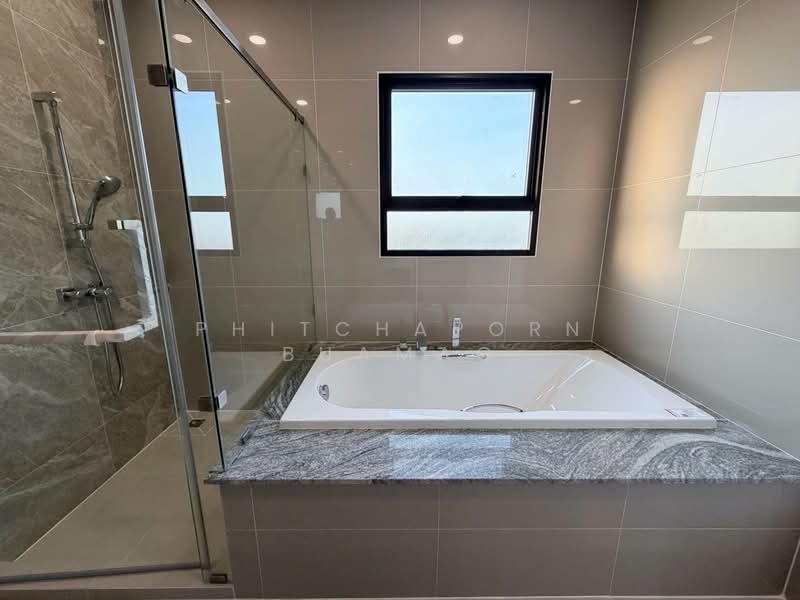 undefined, Bangkok, Khlong Sam Prawet, Lat Krabang, Bangkok, 4 Bedrooms, 300 sqm, Single Detached House For Sale, by Phitchaporn Buamag, 500233653 - DDproperty.com