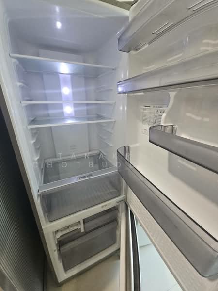 Rhythm Sathorn-Narathiwas : ริทึ่ม สาทร-นราธิวาส, กรุงเทพ, 651 ถนนนราธิวาสราชนครินทร์, ทุ่งมหาเมฆ, สาทร, กรุงเทพ, 39 ตร.ม., คอนโด ให้เช่า, โดย Tanakrit Chotbuddkayan, 500233669 - DDproperty.com