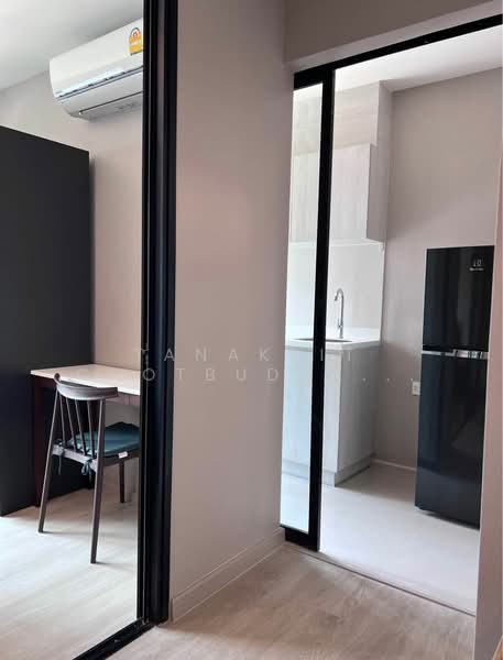 Life Asoke, Bangkok, Asoke-Dindang Road, Bang Kapi, Huai Khwang, Bangkok, 1 Bedroom, 29 sqm, Condo For Rent, by Tanakrit Chotbuddkayan, 500233677 - DDproperty.com
