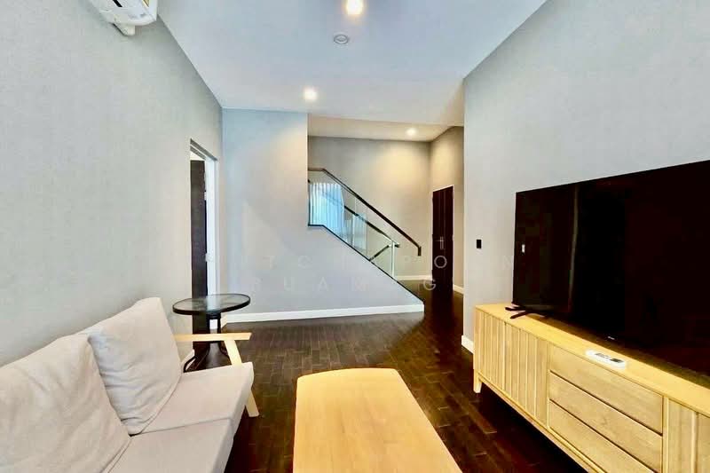 The Gentry Phatthanakan 2, Bangkok, Phatthanakan 32, Suan Luang, Suan Luang, Bangkok, 4 Bedrooms, 440 sqm, Single Detached House For Rent, by Phitchaporn Buamag, 500233702 - DDproperty.com