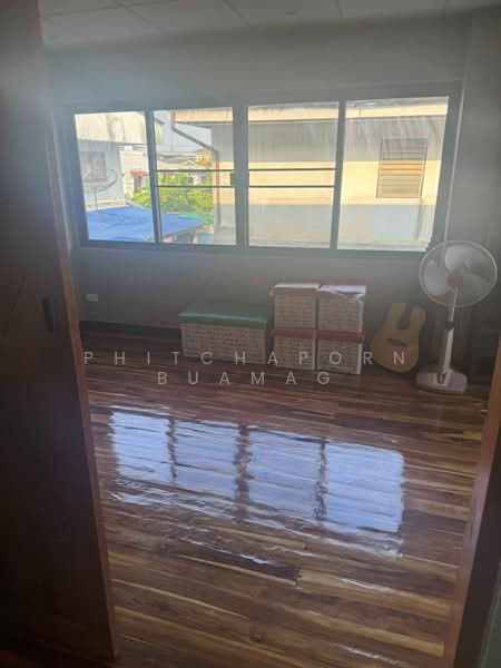 undefined, Bangkok, Nawamin, Bueng Kum, Bangkok, 5 Bedrooms, 190 sqm, Semi-Detached House (Twin House) For Rent, by Phitchaporn Buamag, 500233707 - DDproperty.com