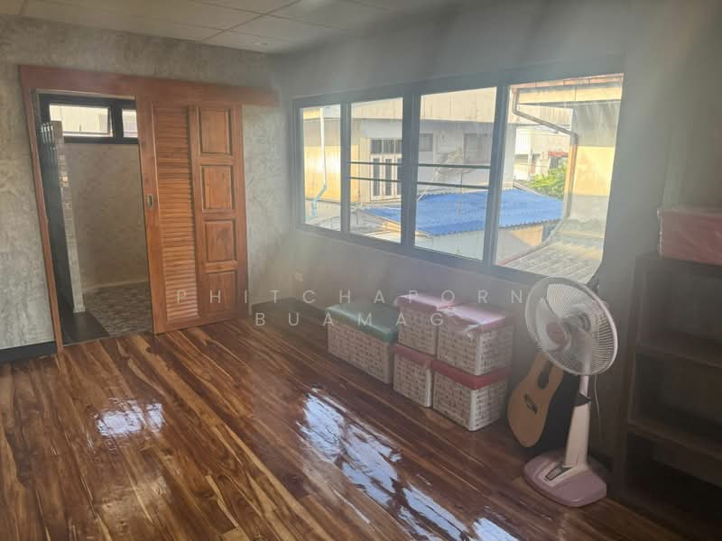 undefined, Bangkok, Nawamin, Bueng Kum, Bangkok, 5 Bedrooms, 190 sqm, Semi-Detached House (Twin House) For Rent, by Phitchaporn Buamag, 500233707 - DDproperty.com