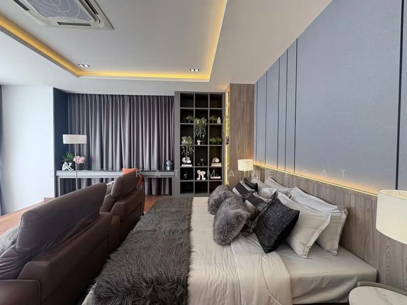 ขาย - ขายบ้านเดี่ยว 2 ชั้น สไตล์โมเดิร์น สร้างใหม่ พร้อมสระว่ายน้ำ ในโครงการคุณภาพ ฟลอร่าวิลล์ ดอยสะเก็ด เ, เชียงใหม่