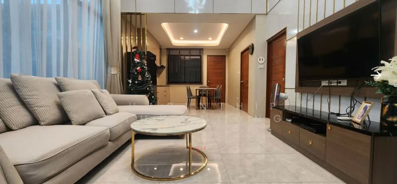 3.5-story corner home office with 4 bedrooms at Diamond Ville Chokchai 4, near MRT Yellow, Bangkok, ซอยลาดพร้าว-วังหิน 4, Lat Phrao, Lat Phrao, Bangkok, 4 Bedrooms, 300 sqm, Townhouse For Rent, by Charinthip Phungalong, 500233714 - DDproperty.com