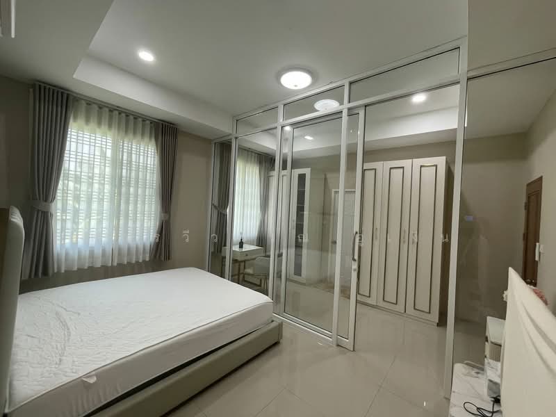 Baan Suan Neramit Watcharapol-Permsin, Bangkok, Permsin Road, Khlong Tanon, Sai Mai, Bangkok, 5 Bedrooms, 320 sqm, Single Detached House For Rent, by คุณรวีวรรณ อู่เงิน, 500233731 - DDproperty.com