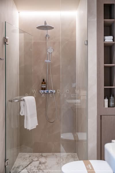 Noble Emmerse Phrom Phong, Bangkok, 643 Sukhumvit Road, Khong Tan, Khlong Toei, Bangkok, 2 Bedrooms, 72 sqm, Condo For Sale, by Wisdom Real Estate, 500233775 - DDproperty.com