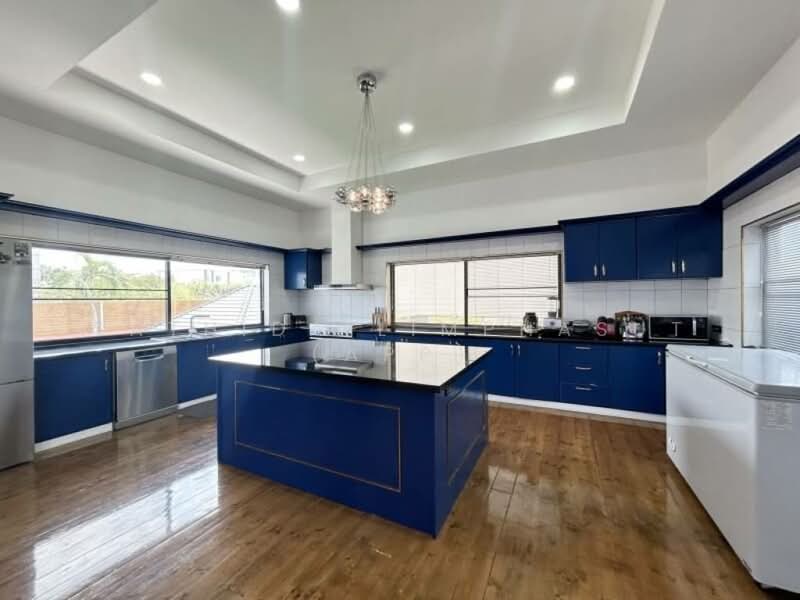 Paradise Villa 1 & 2, Chon Buri (Pattaya), Nong Pru, Bang Lamung (Pattaya), Chon Buri (Pattaya), 4 Bedrooms, 500 sqm, Villa For Sale, by Sathida Limphasut (App), 500233792 - DDproperty.com
