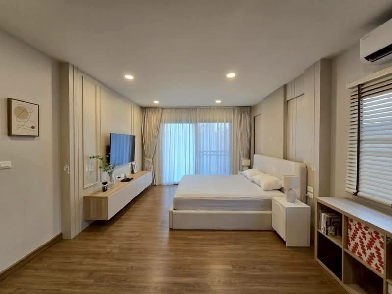 Centro Bangna, Samut Prakan, 111 Soi 3, Bang Kaeo, Bang Plee, Samut Prakan, 4 Bedrooms, 190 sqm, Single Detached House For Rent, by คุณรวีวรรณ อู่เงิน, 500233837 - DDproperty.com