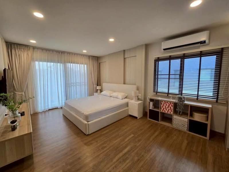 Centro Bangna, Samut Prakan, 111 Soi 3, Bang Kaeo, Bang Plee, Samut Prakan, 4 Bedrooms, 190 sqm, Single Detached House For Rent, by คุณรวีวรรณ อู่เงิน, 500233837 - DDproperty.com