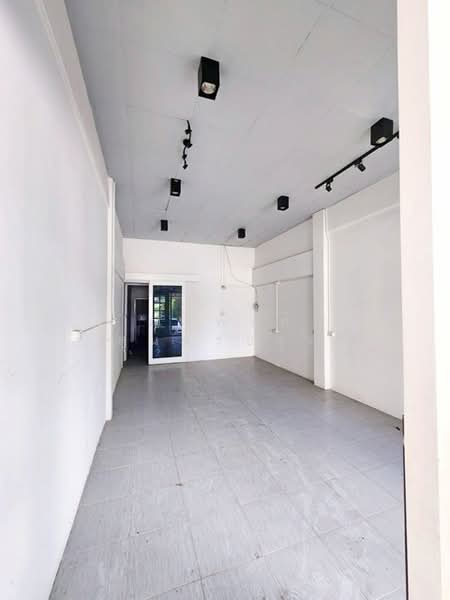 ไม่พบโครงการ, กรุงเทพ, รามอินทรา107-111, บางชัน, คลองสามวา, กรุงเทพ, 318 ตร.ม., ตึกแถว-อาคารพาณิชย์ ให้เช่า, โดย ณัฐพงศ์ สุนทรอรุณ, 500233840 - DDproperty.com