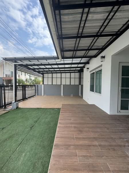 ให้เช่าบ้านแฝด ม.แมกโนลีย์ สวนเสือ ศรีราชา, Chon Buri (Pattaya), Surasak, Si Racha, Chon Buri (Pattaya), 3 Bedrooms, 180 sqm, Semi-Detached House (Twin House) For Rent, by Dusit Saengfa, 500233847 - DDproperty.com