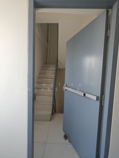 For Sale - for sale - FREEHOLD 5.5 storey building and land with lifts facing bangpli kingkaew main Road, Samut Prakan