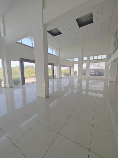 For Sale - for sale - FREEHOLD 5.5 storey building and land with lifts facing bangpli kingkaew main Road, Samut Prakan