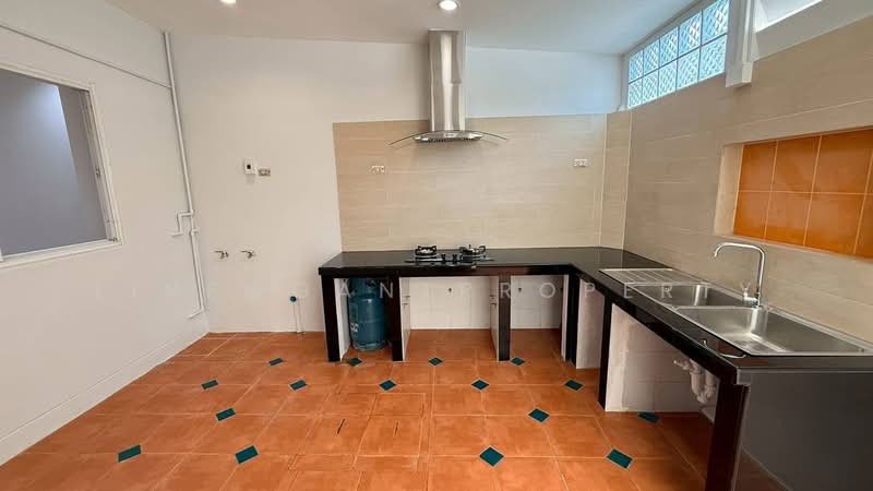 ดิ เอ็กซ์คลูซีฟ สวนหลวง ร.๙, Bangkok, Prawet, Prawet, Bangkok, 3 Bedrooms, 110 sqm, Townhouse For Sale, by Line@GantProperty, 500233856 - DDproperty.com