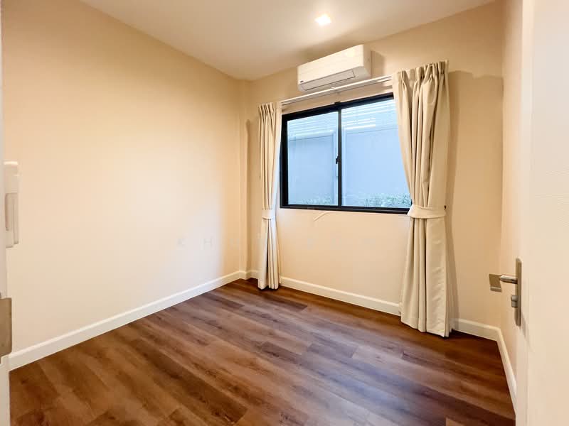 Bangkok Boulevard Donmueang-Chaengwattana, Bangkok, Nawong Pracha Phatthana Road, Si Khan, Don Mueang, Bangkok, 4 Bedrooms, 231 sqm, Single Detached House For Rent, by Khun Bow, 500233859 - DDproperty.com