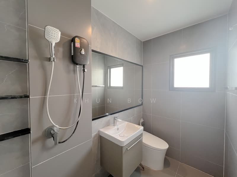 Bangkok Boulevard Donmueang-Chaengwattana, Bangkok, Nawong Pracha Phatthana Road, Si Khan, Don Mueang, Bangkok, 4 Bedrooms, 231 sqm, Single Detached House For Rent, by Khun Bow, 500233859 - DDproperty.com