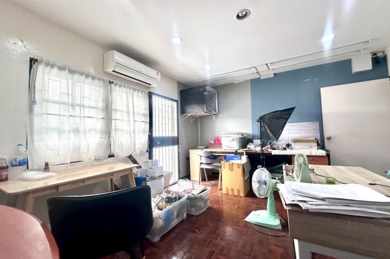 ทาวน์เฮาส์ เนื้อที่ 21 ตร.ว. สุขาภิบาล 5 ซอย 25 ถนนถนนสุขาภิบาล 5 แขวงท่าแร้ง เขตบางเขน, Bangkok, สุขาภิบาล 5, Tha Rang, Bang Khen, Bangkok, 3 Bedrooms, 240 sqm, Townhouse For Sale, by ชนะชาติ นนท์ตา, 500233863 - DDproperty.com