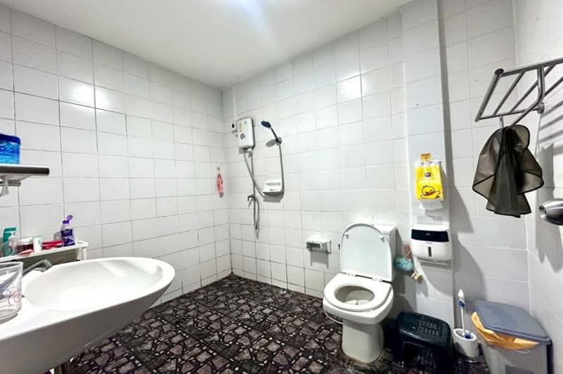 ทาวน์เฮาส์ เนื้อที่ 21 ตร.ว. สุขาภิบาล 5 ซอย 25 ถนนถนนสุขาภิบาล 5 แขวงท่าแร้ง เขตบางเขน, Bangkok, สุขาภิบาล 5, Tha Rang, Bang Khen, Bangkok, 3 Bedrooms, 240 sqm, Townhouse For Sale, by ชนะชาติ นนท์ตา, 500233863 - DDproperty.com