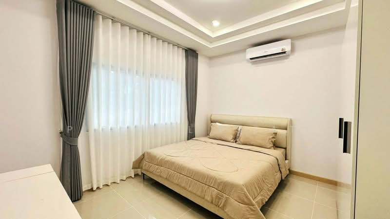 Corner House for Sale East Pattaya Nong Pla Lai Spacious Garden, Chon Buri (Pattaya), Bang Lamung, Bang Lamung (Pattaya), Chon Buri (Pattaya), 3 Bedrooms, 240 sqm, Semi-Detached House (Twin House) For Sale, by PLC Real Estate, 500233877 - DDproperty.com