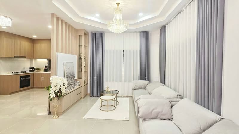 Corner House for Sale East Pattaya Nong Pla Lai Spacious Garden, Chon Buri (Pattaya), Bang Lamung, Bang Lamung (Pattaya), Chon Buri (Pattaya), 3 Bedrooms, 240 sqm, Semi-Detached House (Twin House) For Sale, by PLC Real Estate, 500233877 - DDproperty.com