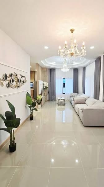 Corner House for Sale East Pattaya Nong Pla Lai Spacious Garden, Chon Buri (Pattaya), Bang Lamung, Bang Lamung (Pattaya), Chon Buri (Pattaya), 3 Bedrooms, 240 sqm, Semi-Detached House (Twin House) For Sale, by PLC Real Estate, 500233877 - DDproperty.com