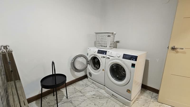 Baan Suanpetch, Bangkok, 18 Soi Sukhumvit 39, Khlong Tan Nua, Watthana, Bangkok, 2 Bedrooms, 130 sqm, Condo For Rent, by BANGKOK PROPERTY AGENTS, 500233881 - DDproperty.com