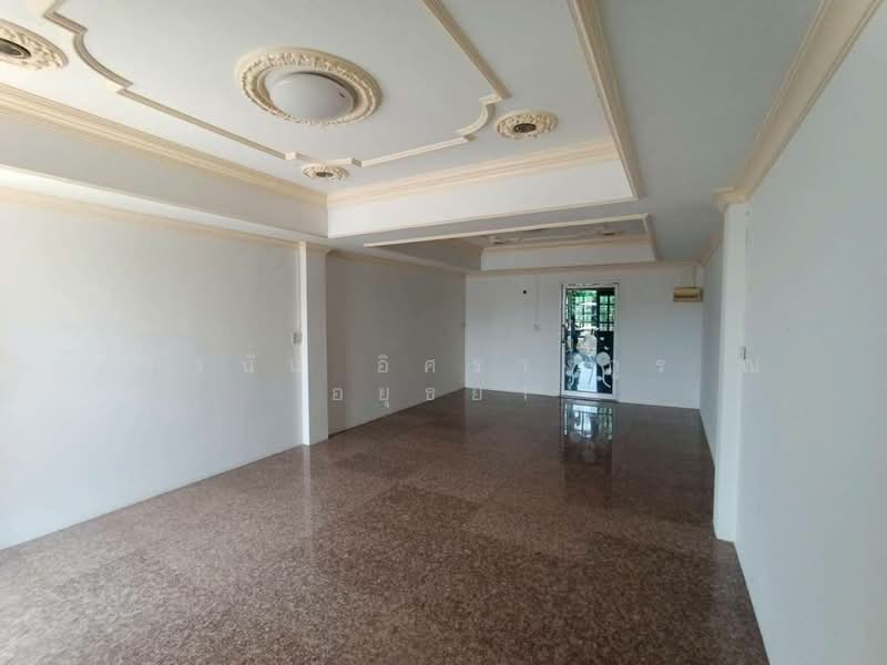 อาคารพาณิชย์ 3 ชั้น หมู่บ้านพูลผล ถนนพหลโยธิน ตำบลคูคต อำเภอลำลูกกา จังหวัดปทุมธานี, ปทุมธานี, ลำลูกกา, คูคต, ลำลูกกา, ปทุมธานี, 64 ตร.ม., ตึกแถว-อาคารพาณิชย์ ขาย, โดย ภัทรนัน อิศรางกูร ณ อยุธยา, 500233900 - DDproperty.com