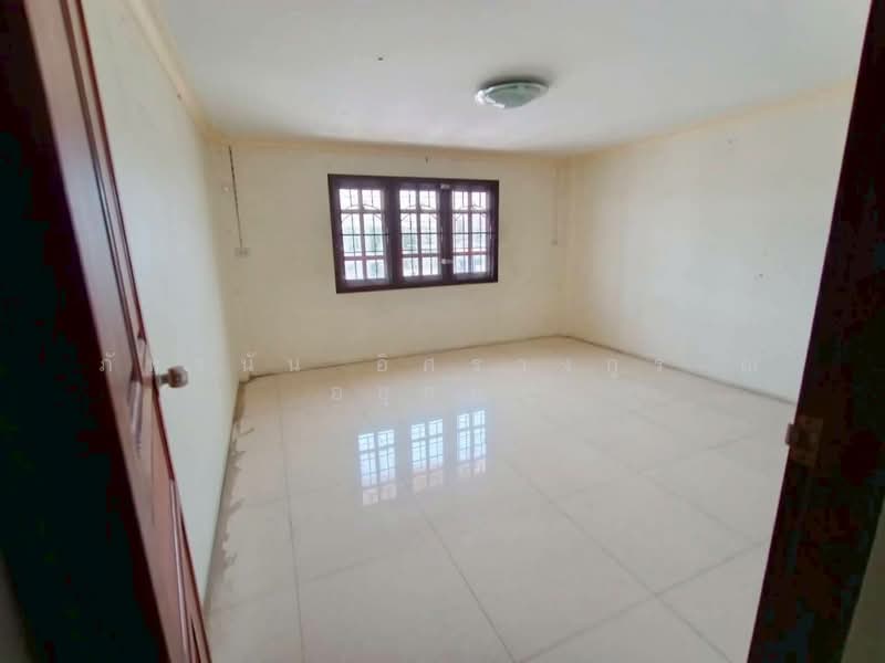 อาคารพาณิชย์ 3 ชั้น หมู่บ้านพูลผล ถนนพหลโยธิน ตำบลคูคต อำเภอลำลูกกา จังหวัดปทุมธานี, Pathum Thani, ลำลูกกา, Khu Khot, Lam Luk Ka, Pathum Thani, , 64 sqm, Shophouse For Sale, by ภัทรนัน อิศรางกูร ณ อยุธยา, 500233900 - DDproperty.com