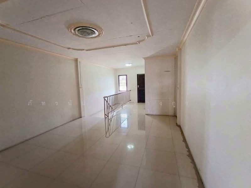 อาคารพาณิชย์ 3 ชั้น หมู่บ้านพูลผล ถนนพหลโยธิน ตำบลคูคต อำเภอลำลูกกา จังหวัดปทุมธานี, Pathum Thani, ลำลูกกา, Khu Khot, Lam Luk Ka, Pathum Thani, , 64 sqm, Shophouse For Sale, by ภัทรนัน อิศรางกูร ณ อยุธยา, 500233900 - DDproperty.com