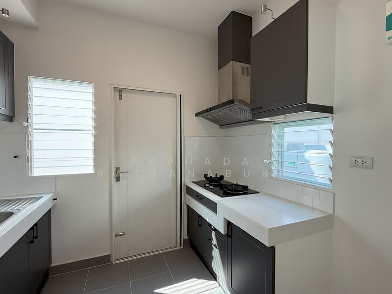 Villaggio Bangna, Samut Prakan, Bang Na-Trat Frontage Road, Bang Bo, Bang Bo, Samut Prakan, 3 Bedrooms, 114 sqm, Single Detached House For Sale, by Paphada Rattanaburi, 500233934 - DDproperty.com