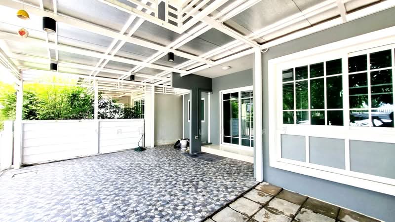 The Village Kanjanapisek-Ratchapruek, Nonthaburi, Bang Kruai Road - Bangkok, Sai Noi, Sai Noi, Nonthaburi, 3 Bedrooms, 150 sqm, Semi-Detached House (Twin House) For Sale, by ทัศนีย์ แสนศรี, 500233937 - DDproperty.com