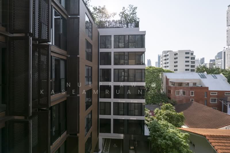Via 34, Bangkok, 15 Soi Sukhumvit 34, Khong Tan, Khlong Toei, Bangkok, 1 Bedroom, 45 sqm, Condo For Rent, by Nutprawee Kaseamruangkit, 500233938 - DDproperty.com