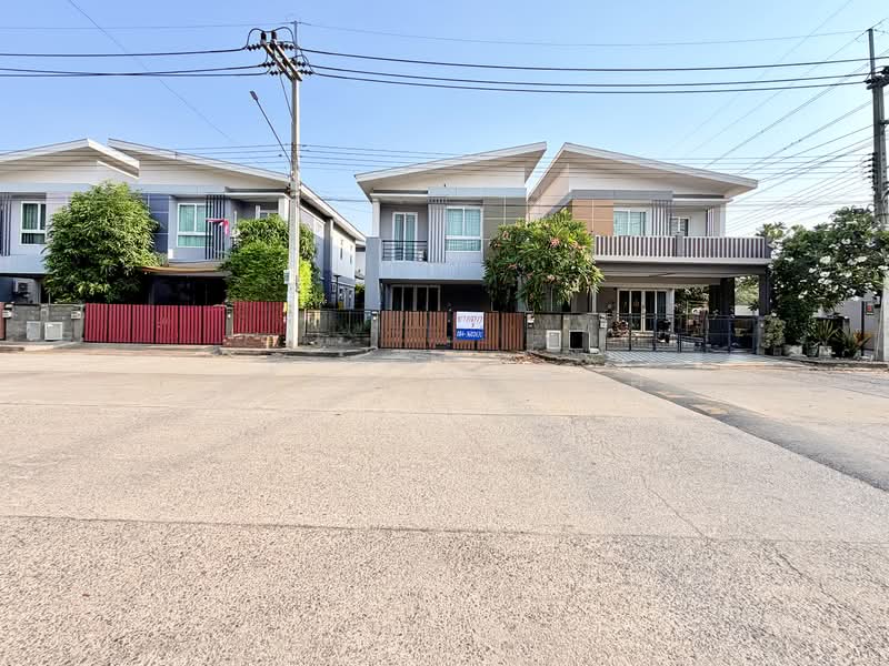หมู่บ้าน เดอะ แกรนด์ ไทยสมบูรณ์3 ถนนเมน ติดประตูทางออก, Pathum Thani, เลียบคลองสาม, Khlong Sam, Khlong Luang, Pathum Thani, 3 Bedrooms, 168 sqm, Semi-Detached House (Twin House) For Sale, by Wasan Wasati, 500233943 - DDproperty.com