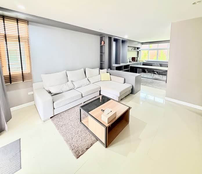 หมู่บ้าน เดอะ แกรนด์ ไทยสมบูรณ์3 ถนนเมน ติดประตูทางออก, Pathum Thani, เลียบคลองสาม, Khlong Sam, Khlong Luang, Pathum Thani, 3 Bedrooms, 168 sqm, Semi-Detached House (Twin House) For Sale, by Wasan Wasati, 500233943 - DDproperty.com