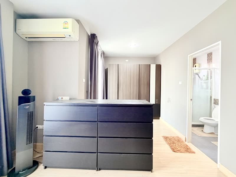 หมู่บ้าน เดอะ แกรนด์ ไทยสมบูรณ์3 ถนนเมน ติดประตูทางออก, Pathum Thani, เลียบคลองสาม, Khlong Sam, Khlong Luang, Pathum Thani, 3 Bedrooms, 168 sqm, Semi-Detached House (Twin House) For Sale, by Wasan Wasati, 500233943 - DDproperty.com