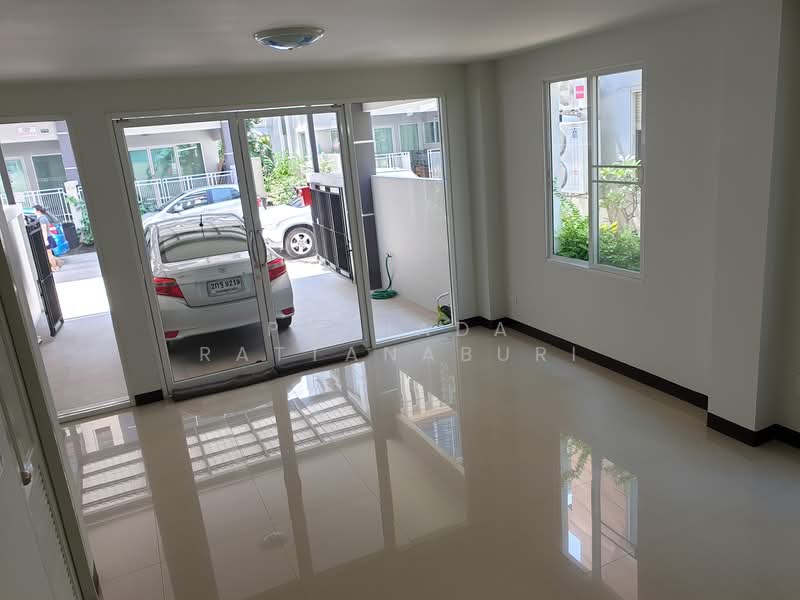 ขาย - RK Biz Center Motorway - Airportlink : อาร์เค บิซ เซ็นเตอร์ มอเตอร์เวย์ - แอร์พอร์ตลิงค์, กรุงเทพ