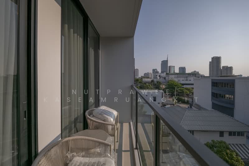 Via 34, Bangkok, 15 Soi Sukhumvit 34, Khong Tan, Khlong Toei, Bangkok, 3 Bedrooms, 150 sqm, Condo For Rent, by Nutprawee Kaseamruangkit, 500233958 - DDproperty.com