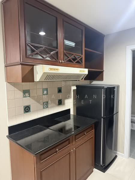 Beverly Tower, Bangkok, 52 Soi Chai Yot, Khlongtoei Nua, Watthana, Bangkok, 1 Bedroom, 65 sqm, Condo For Rent, by Hathaichanok Saenset, 500233992 - DDproperty.com