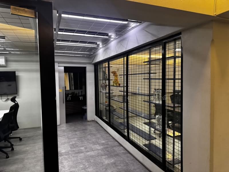 5-Story Office Building for Sale/Rent on Rama 9, Ready to Move In, Bangkok, พระราม 9, Suan Luang, Suan Luang, Bangkok, , 1,100 sqm, Office Space For Sale, by สุภัทร สังขมณี, 500233993 - DDproperty.com