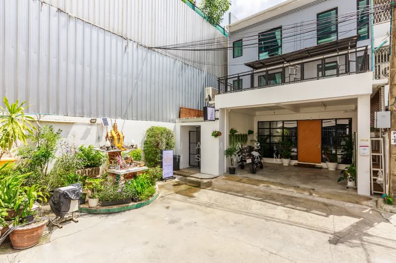 Quite Grove Hotel, Bangkok, ศาลาแดง, Silom, Bang Rak, Bangkok, , 400 sqm, Shophouse For Sale, by Benjamas Petchsuwan, 500233995 - DDproperty.com