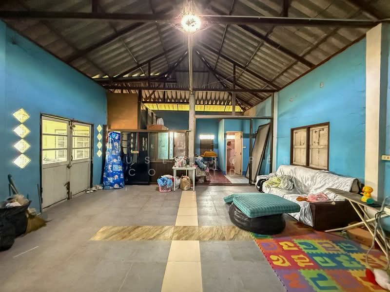 Single house for sale in Sriracha, Nong Kham. Large plot of land, pleasant atmosphere., Chon Buri (Pattaya), Nong - Kham, Si Racha, Chon Buri (Pattaya), 2 Bedrooms, 800 sqm, Single Detached House For Sale, by A House Property Co.,Ltd., 500234003 - DDproperty.com