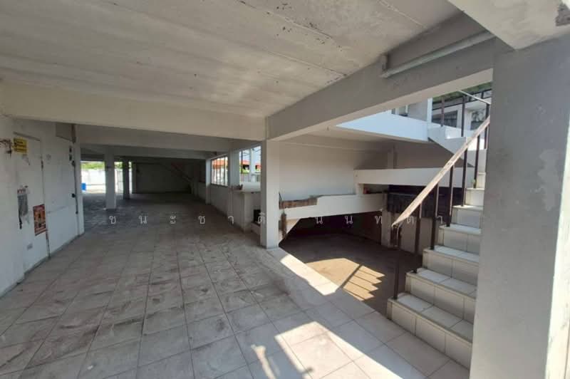 บ้านเดี่ยว 3 ชั้น เนื้อที่ 86 ตร.ว. ซอยบุญรอด (หรือเข้าทางซอย ขนนจีนบ้านคุณย่า) ถนนจันทร์ทองเอี่ยม, นนทบุรี, จันทร์ทองเอี่ยม (เลียบคลองอ้อม), บางรักพัฒนา, บางบัวทอง, นนทบุรี, 350 ตร.ม., บ้านเดี่ยว ขาย, โดย ชนะชาติ นนท์ตา, 500234009 - DDproperty.com