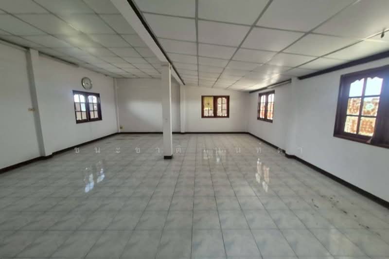 บ้านเดี่ยว 3 ชั้น เนื้อที่ 86 ตร.ว. ซอยบุญรอด (หรือเข้าทางซอย ขนนจีนบ้านคุณย่า) ถนนจันทร์ทองเอี่ยม, Nonthaburi, จันทร์ทองเอี่ยม (เลียบคลองอ้อม), Bang Rak Pattana, Bang Bua Thong, Nonthaburi, 2 Bedrooms, 350 sqm, Single Detached House For Sale, by ชนะชาติ นนท์ตา, 500234009 - DDproperty.com