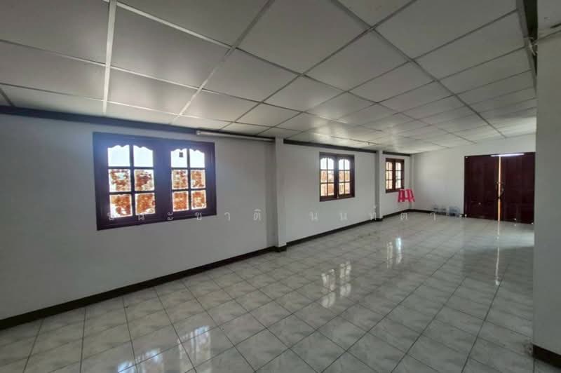 บ้านเดี่ยว 3 ชั้น เนื้อที่ 86 ตร.ว. ซอยบุญรอด (หรือเข้าทางซอย ขนนจีนบ้านคุณย่า) ถนนจันทร์ทองเอี่ยม, Nonthaburi, จันทร์ทองเอี่ยม (เลียบคลองอ้อม), Bang Rak Pattana, Bang Bua Thong, Nonthaburi, 2 Bedrooms, 350 sqm, Single Detached House For Sale, by ชนะชาติ นนท์ตา, 500234009 - DDproperty.com