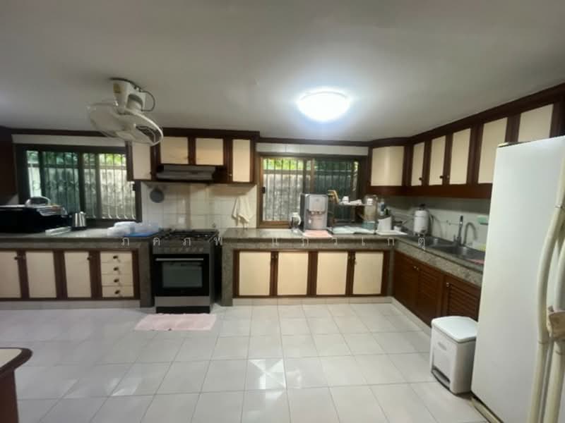 อาคารพาณิชย์ 2 คูหา, Bangkok, Khlong Tan Nua, Watthana, Bangkok, , 600 sqm, Shophouse For Rent, by ภคภพ แก้วเกตุ, 500234026 - DDproperty.com